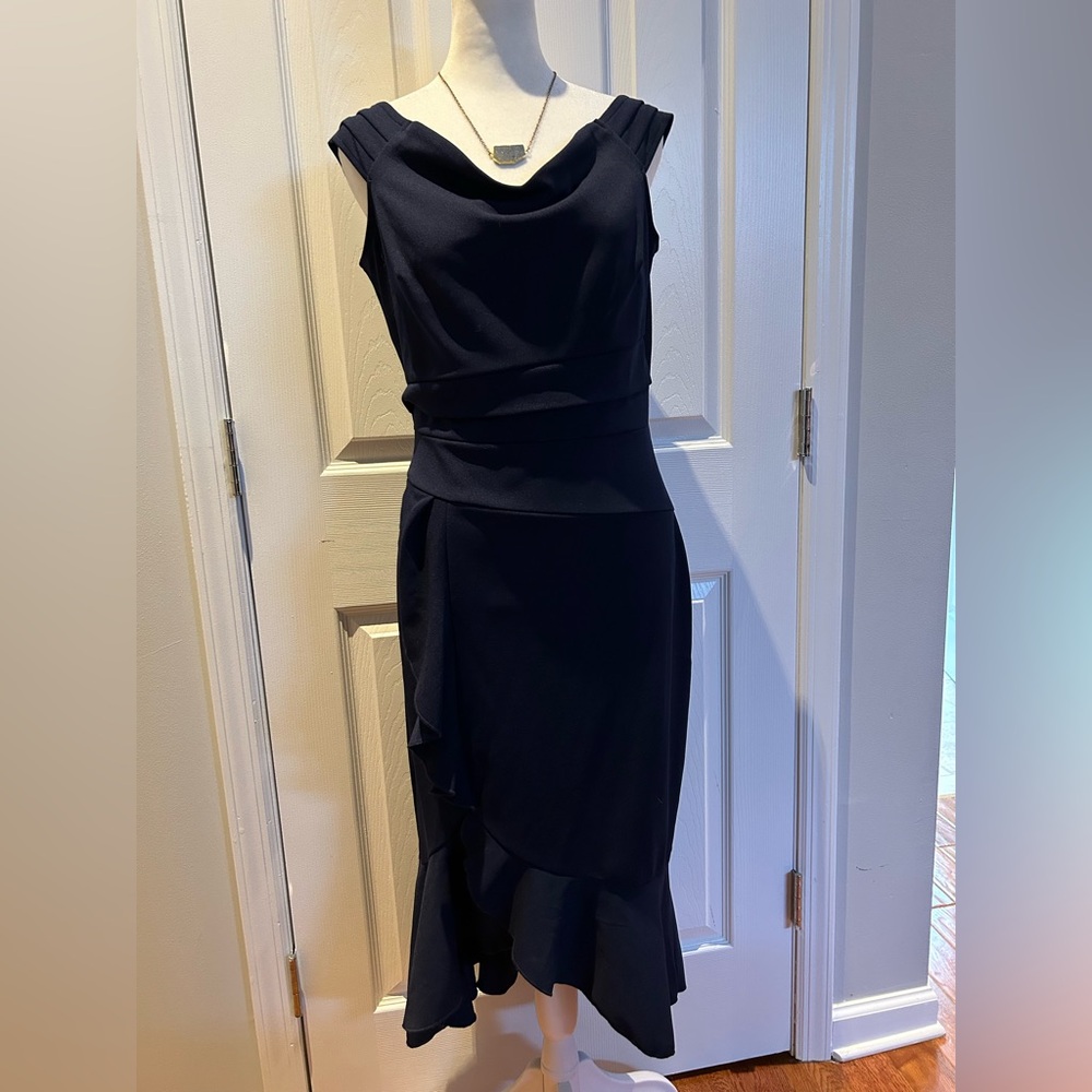 Knitee Off-Shoulder V-Neck Ruffle Midi Dress in Navy - Picture 2 of 7